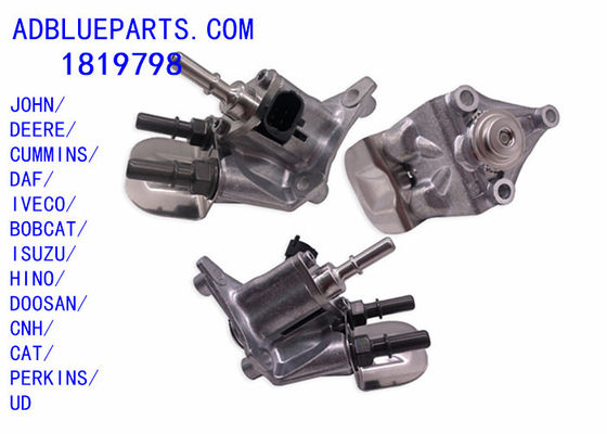 1819798 OEM BOSCH DEF DOSING UNIT / UREA NOZZLE / DOSING MODULE 1819798 Injecteur Adblue Buse de dosage pour John Deere Cummins DAF IVECO BOBCAT ISUZU HINO DOOSAN CNH CAT PERKINS UD
