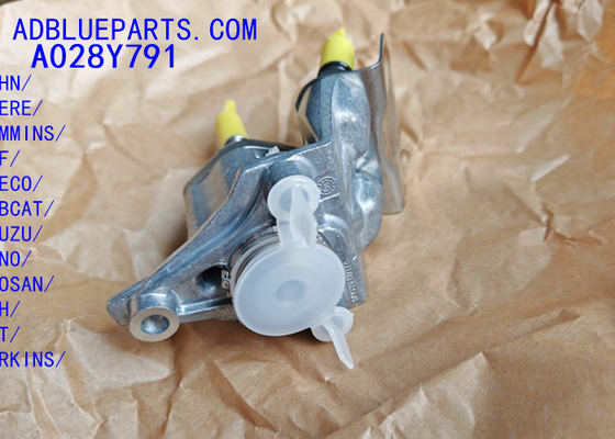 A028Y791 Unité de dosage défectueuse OEM BOSCH / buse d'urée / module de dosage A028Y791 Injecteur Adblue Buse de dosage pour JOHN DEERE CUMMINS DAF IVECO BOBCAT ISUZU HINO DOOSAN CNH PER CATKINS UD